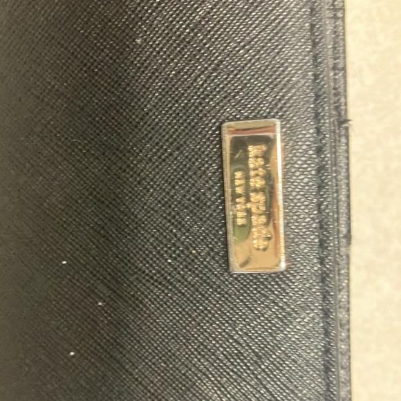 Authentic Kate Spade New York Cameron Large Slim Bifold wallet. - Picture 11 of 11